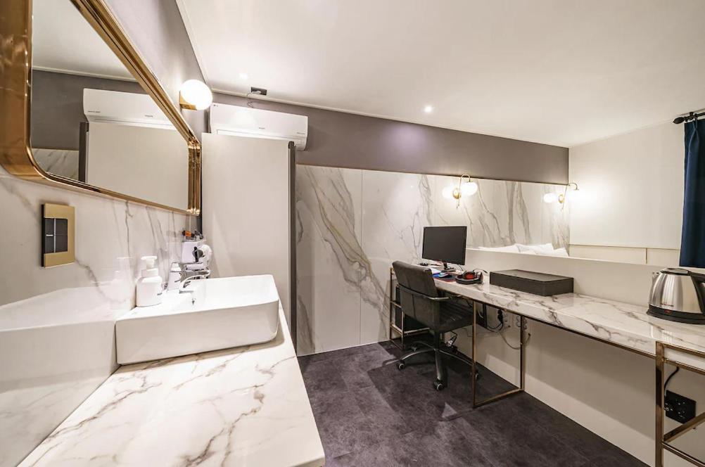 Brown-Dot Hotel Geomdan Ίντσεον Εξωτερικό φωτογραφία